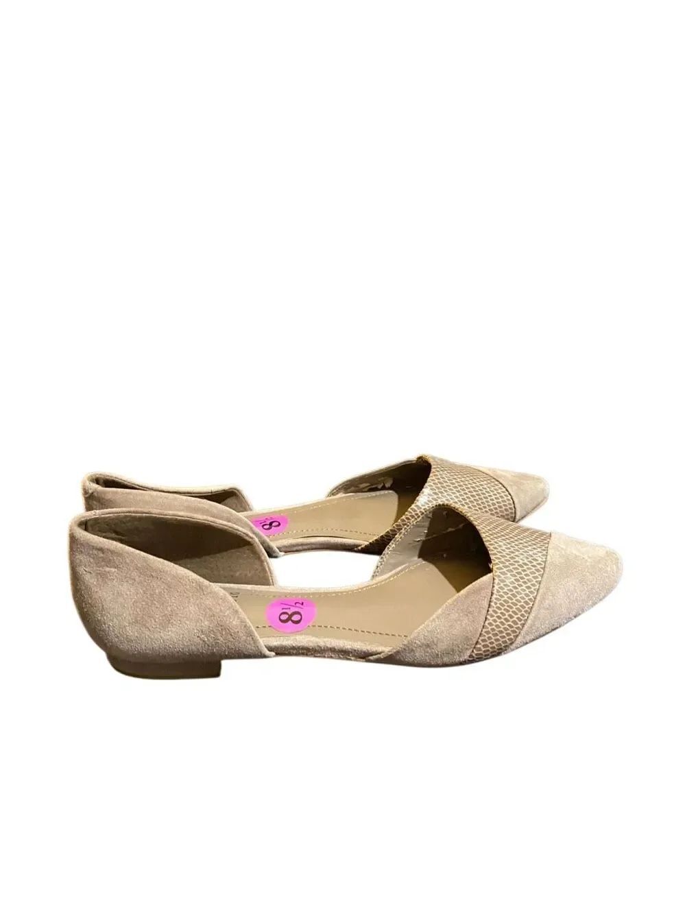 NWOT, Vince Camuto women’s tope suede, pointed flats, 8.5.